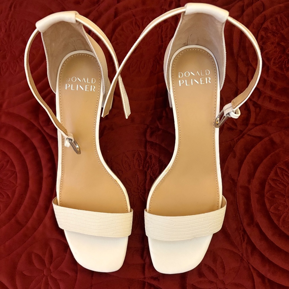 Donald Pliner Sandals